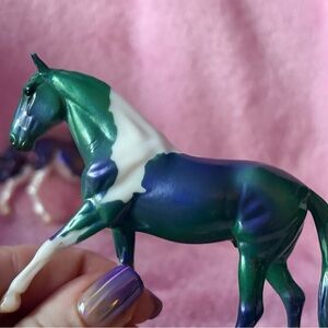Breyer merry and bright blind bag stablemate